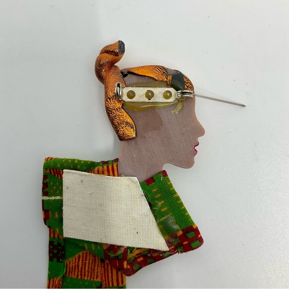 Vintage Artisan African Kitenge Woman Brooch Pin - Picture 3 of 5